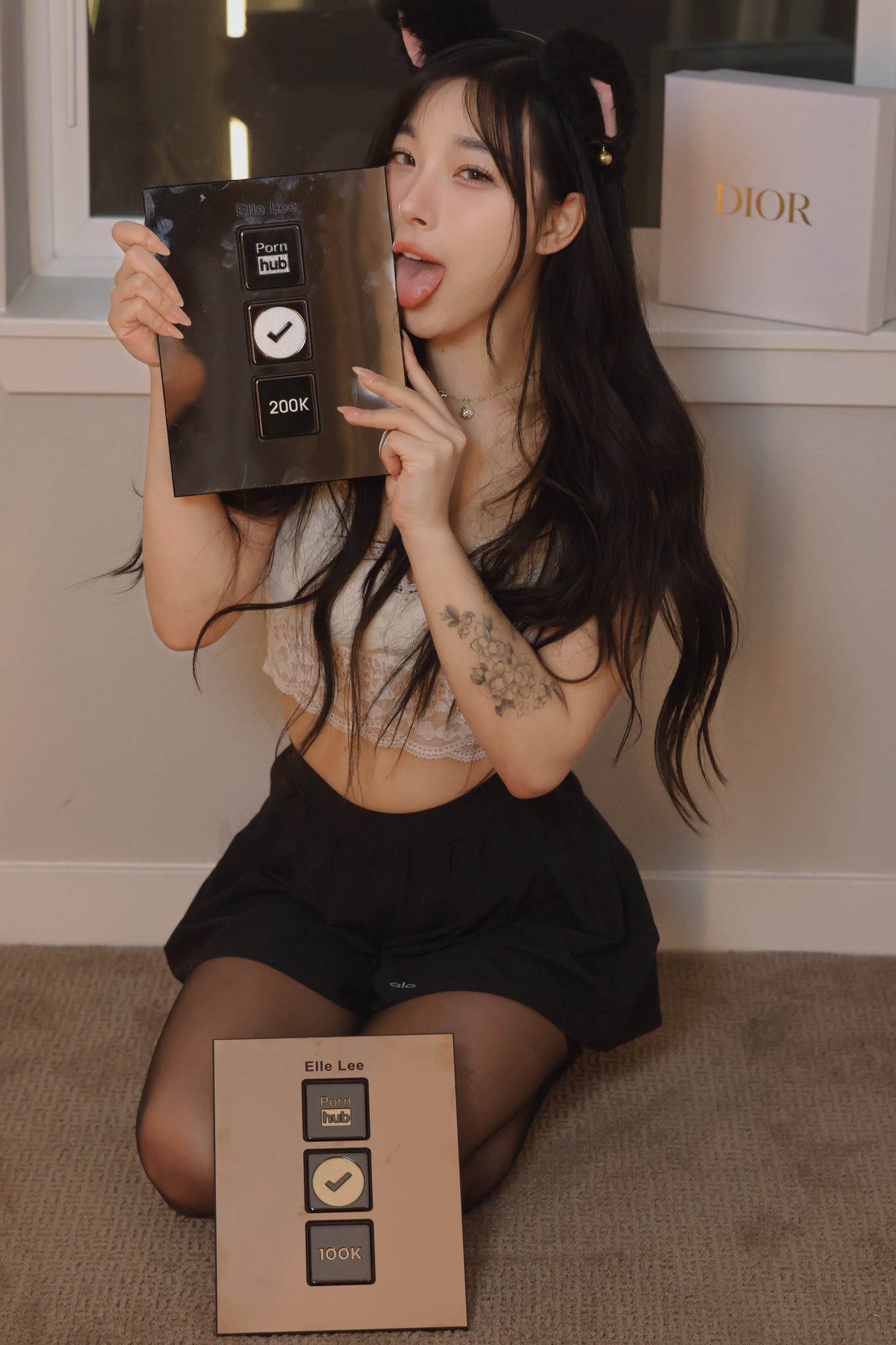 Elle Lee pornhub