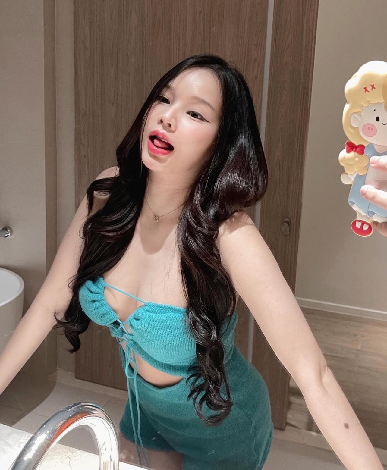 น้องจูน กนกนารถ vk